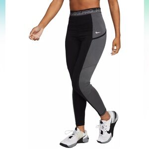 Nike Pro High Waisted 7/8 Training Leggings with Pockets